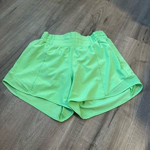 Lululemon high rise Hotty Hot shorts